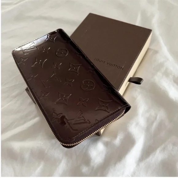 NWT Louis Vuitton Zippy Wallet Monogram Vernis, Amarante - Picture 13 of 15